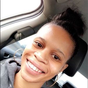 Meet your Posher, Janet